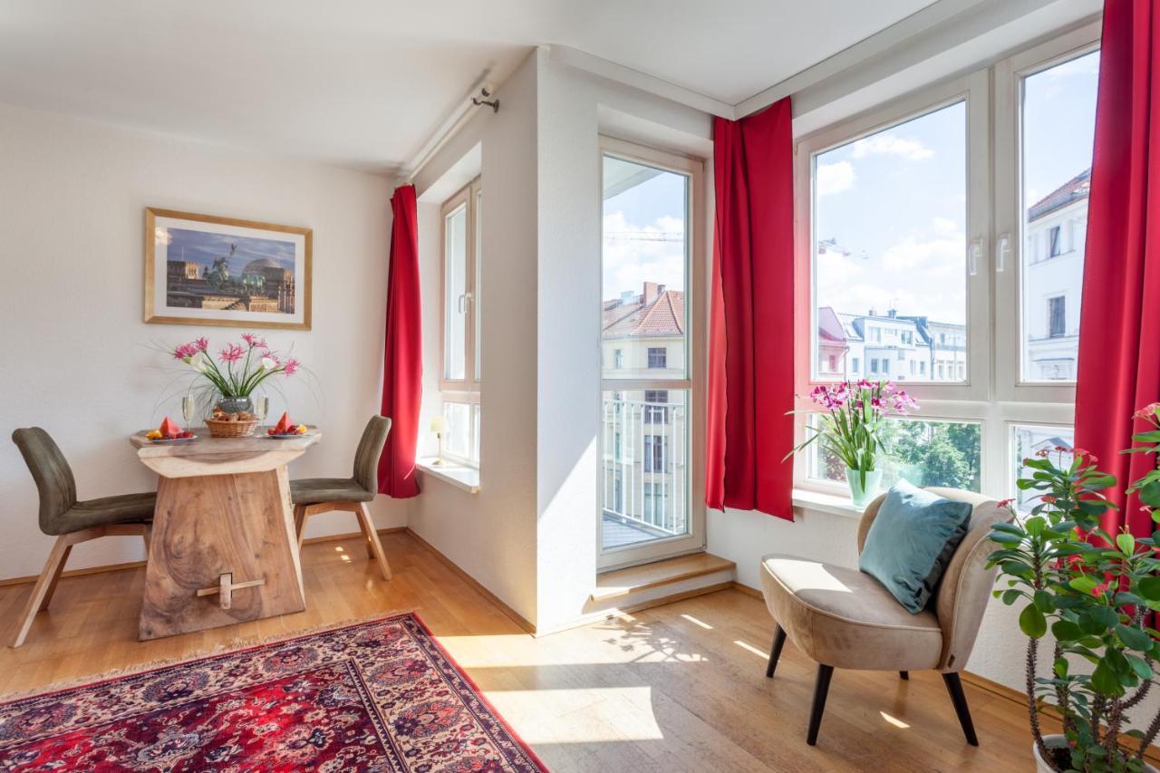 Schoenes Studio In Downtown Mitte Mit Balkon Берлин Экстерьер фото